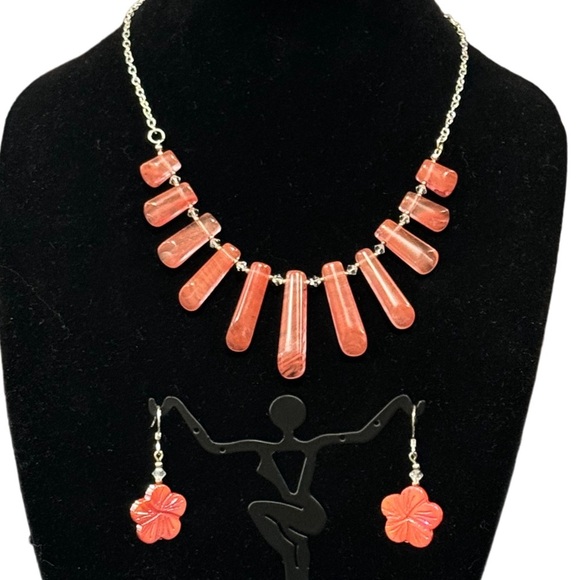 Handcrafted Cherry Quartz Bib Necklace and Mother of Pearl Carved Earrings - Picture 1 of 7